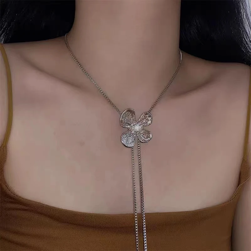 铜玻璃项链 （彼岸花）B31562花朵毛衣链个性锁骨链百搭小众项链