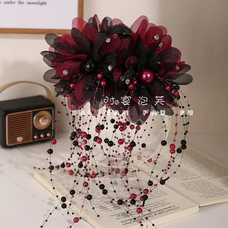 双色花冬季高级感抓夹珠珠羽毛鲨鱼夹高级感波点发夹法式轻奢头饰