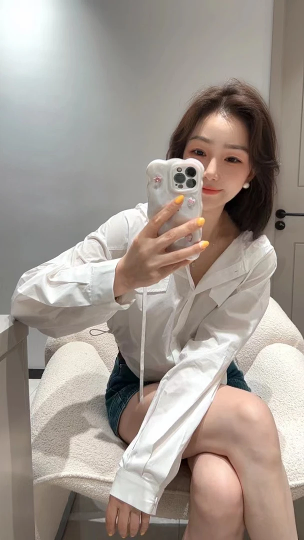 YHL定制2024早秋款带帽白色女防晒衬衣显瘦气质休闲小众时尚潮流