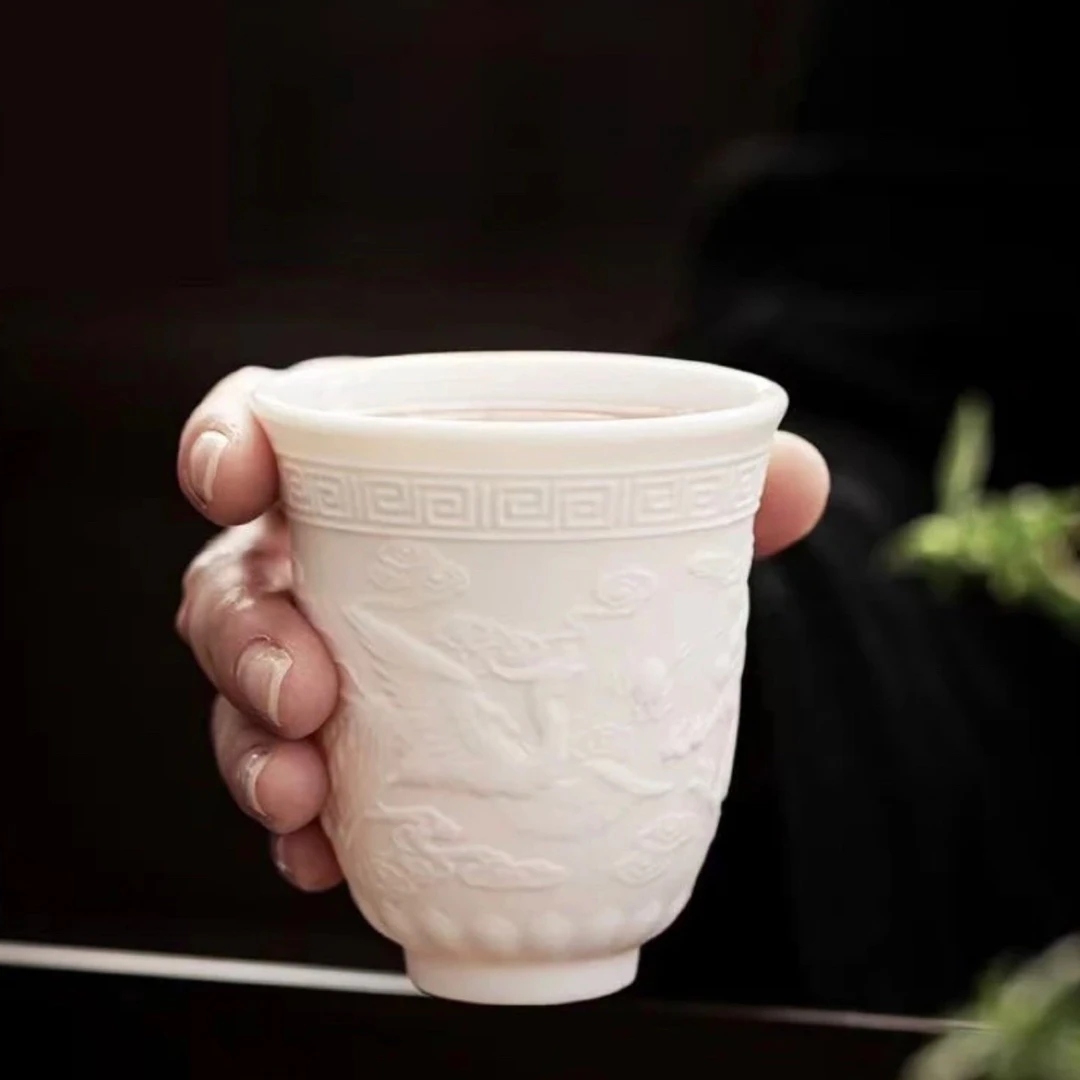 龙凤浮雕主人杯陶瓷