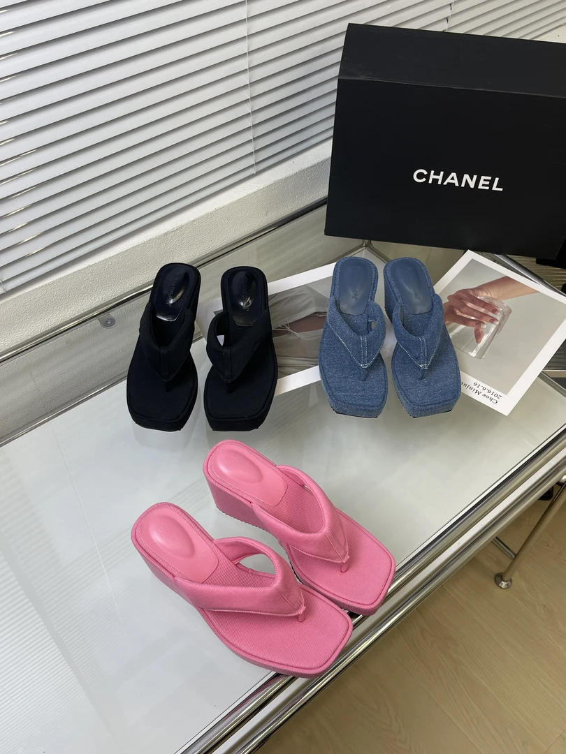 【茶茶】2024新款增高厚底人字拖女方头坡跟度假凉鞋夏季外穿凉鞋