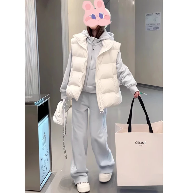 韩版白色立领棉服马甲高级感时尚蓬松感外套搭配淡蓝卫衣两件套