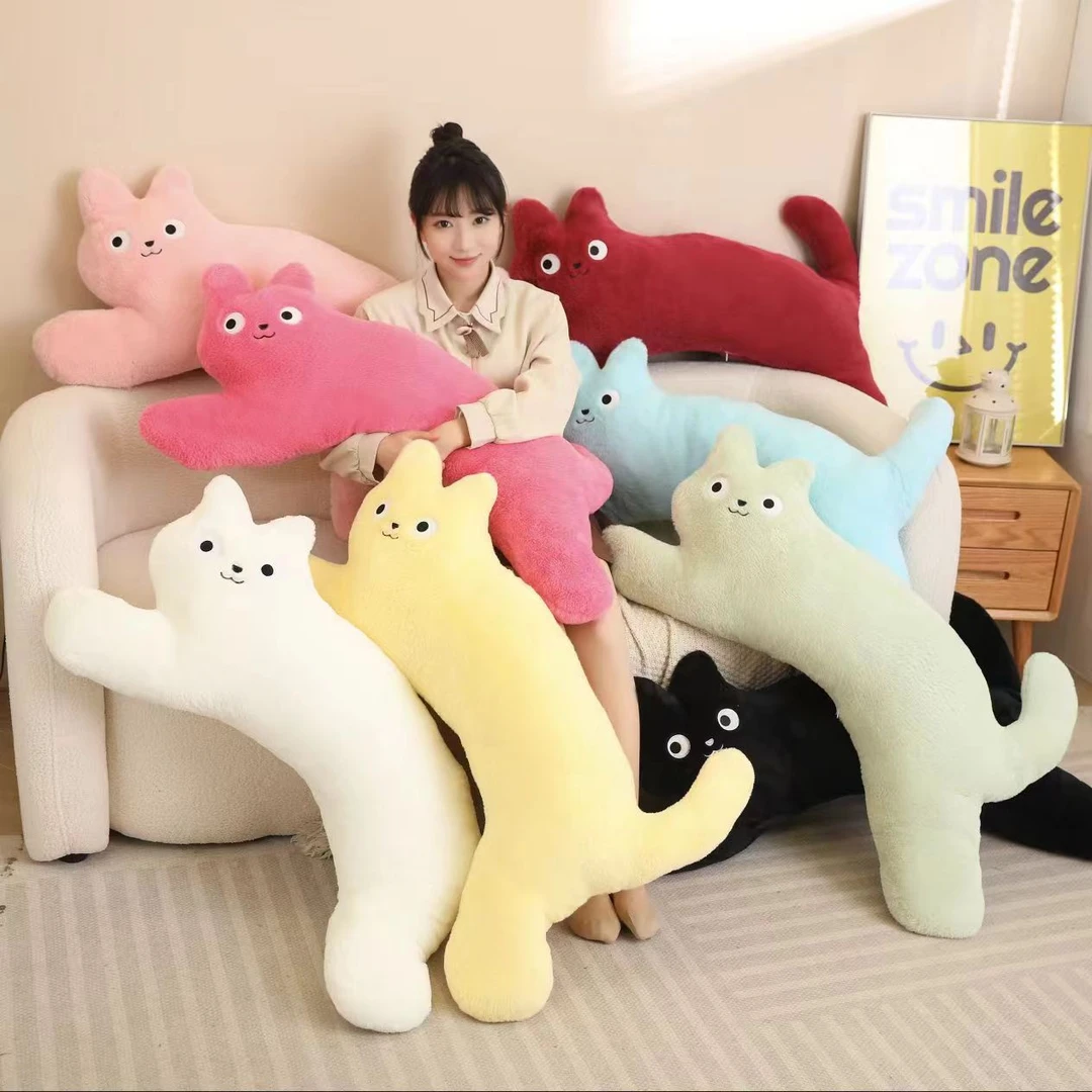 卡通猫咪毛绒抱枕一个， 毛绒布艺类玩具，破损联系客服