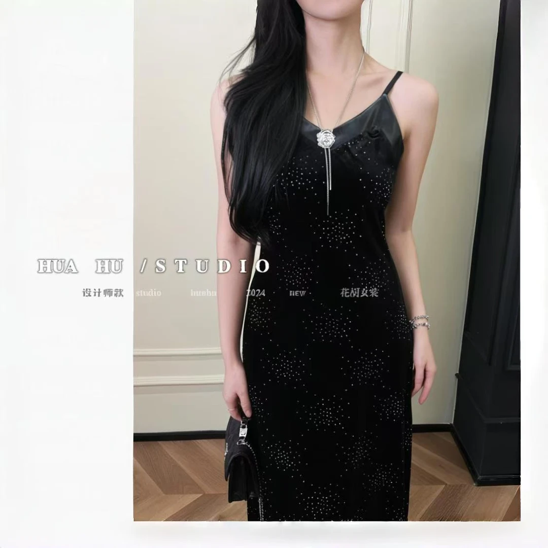 【烟花月】万朵朵烫钻烟花设计师款黑色轻奢丝绒连衣裙 2024new