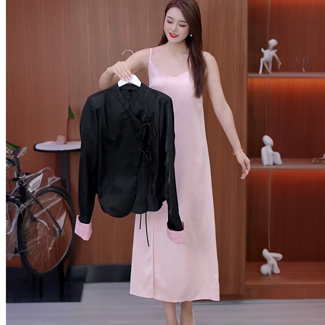 新中式国风女装撞色2024复古黑色外套高级感轻熟风+连衣裙