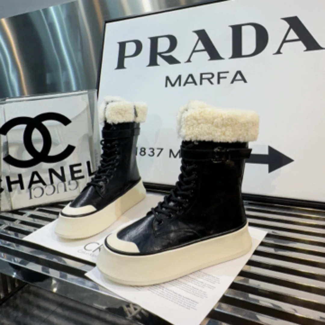 A.M艾墨儿冬季广州欧货爆款咩咩毛女款时装短靴