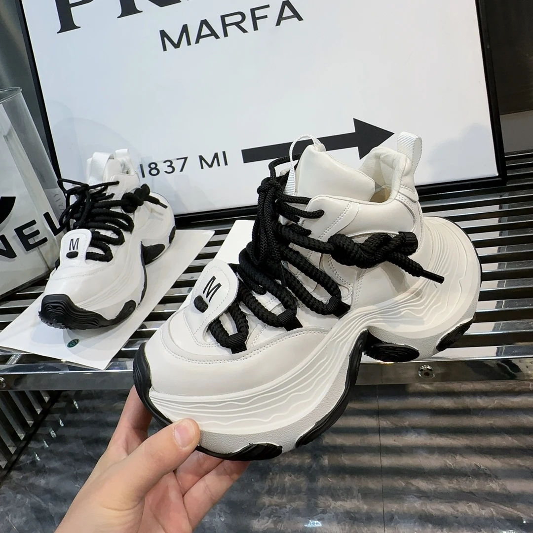 (7天左右发出)A.M艾墨女款M标ins轻奢厚底老爹鞋