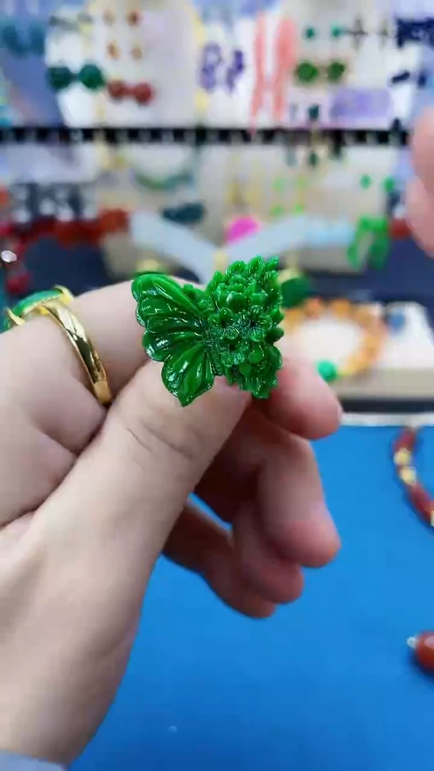 【闪购商品】翡翠耳饰未镶嵌甘青蝴蝶戒指