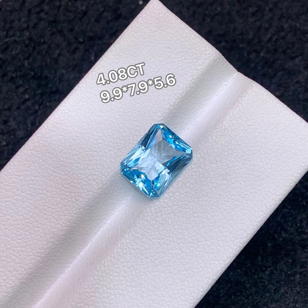 4.08克拉左右天然圣玛利亚天空蓝托帕石裸石长方形雷迪恩切超闪美