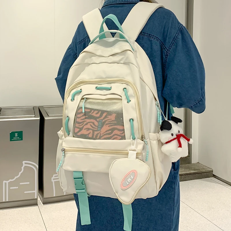 书包女初中生2023新款轻便高中学生大容量日系小清新女孩双肩背包