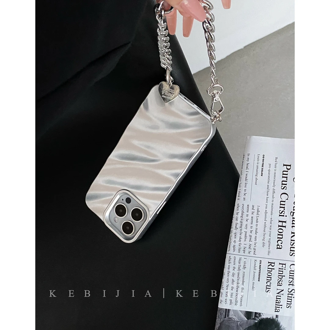 ins博主高级冷淡风丝绸褶皱链条手机壳适用于苹果14promax