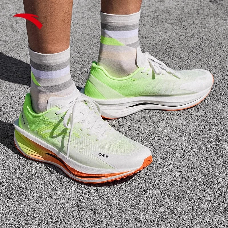 安踏火箭6代Pro跑鞋专业训练跑步鞋透气缓震男子运动鞋112445563