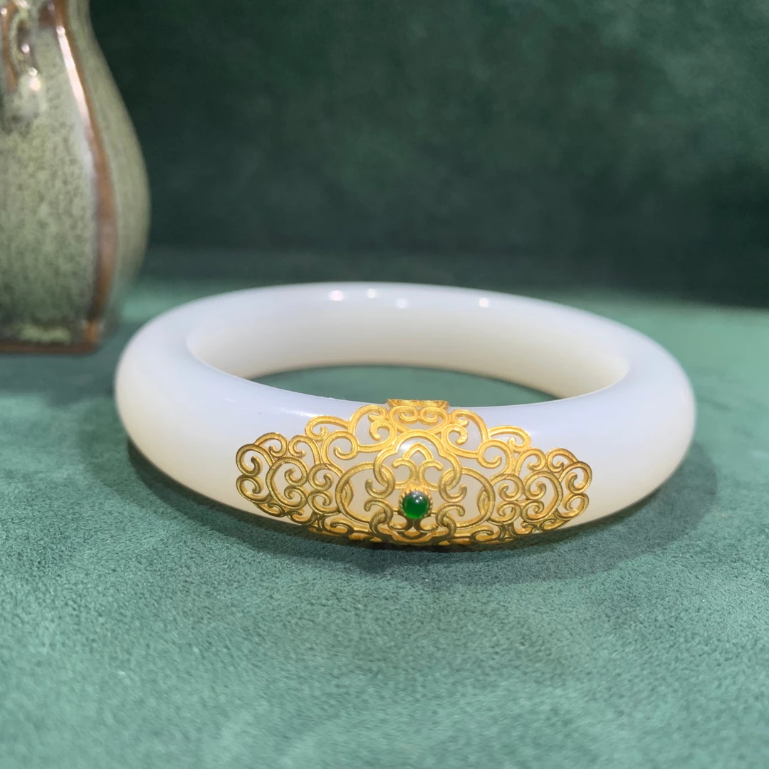 【72克 18k金镶手镯】56*13.6*10.6mm新疆和田玉18k豪华镶嵌手镯