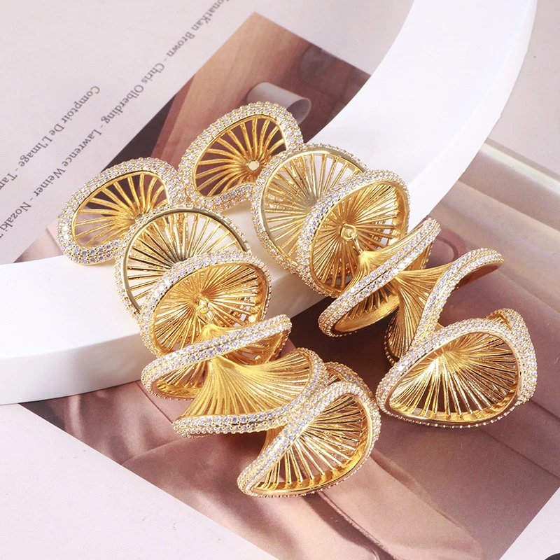 铜合金耳饰 欧美饰品奢华夸张闪钻圆形螺旋镂空线条长款花朵耳环