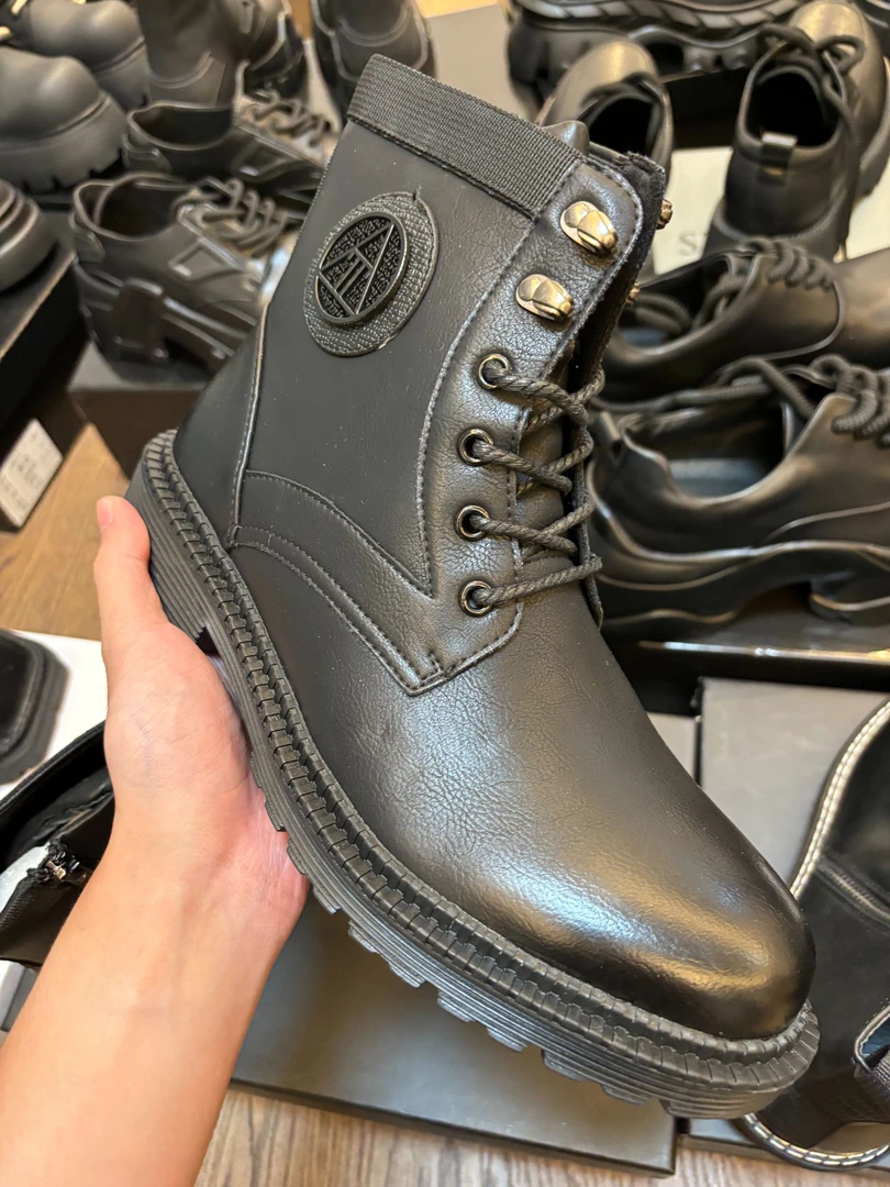 马丁靴男高帮冬季2024年新款男士透气皮靴复古英伦风中帮工装短靴