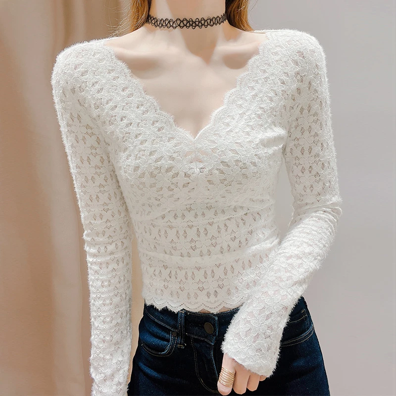 白色V领长袖蕾丝打底衫秋冬新款加绒短款磨毛高级感修身上衣内搭