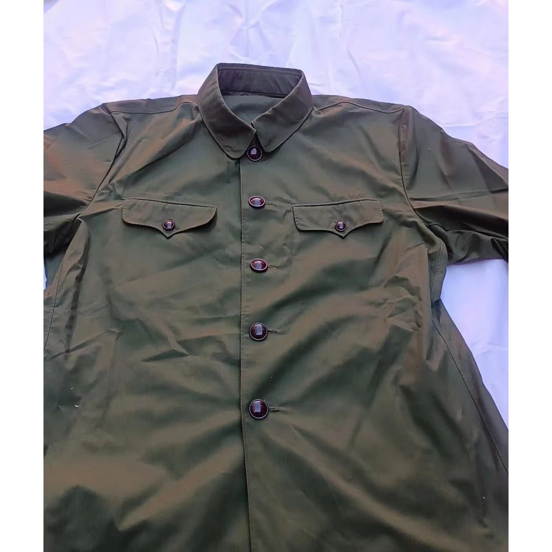 正宗绿色的确良单上衣