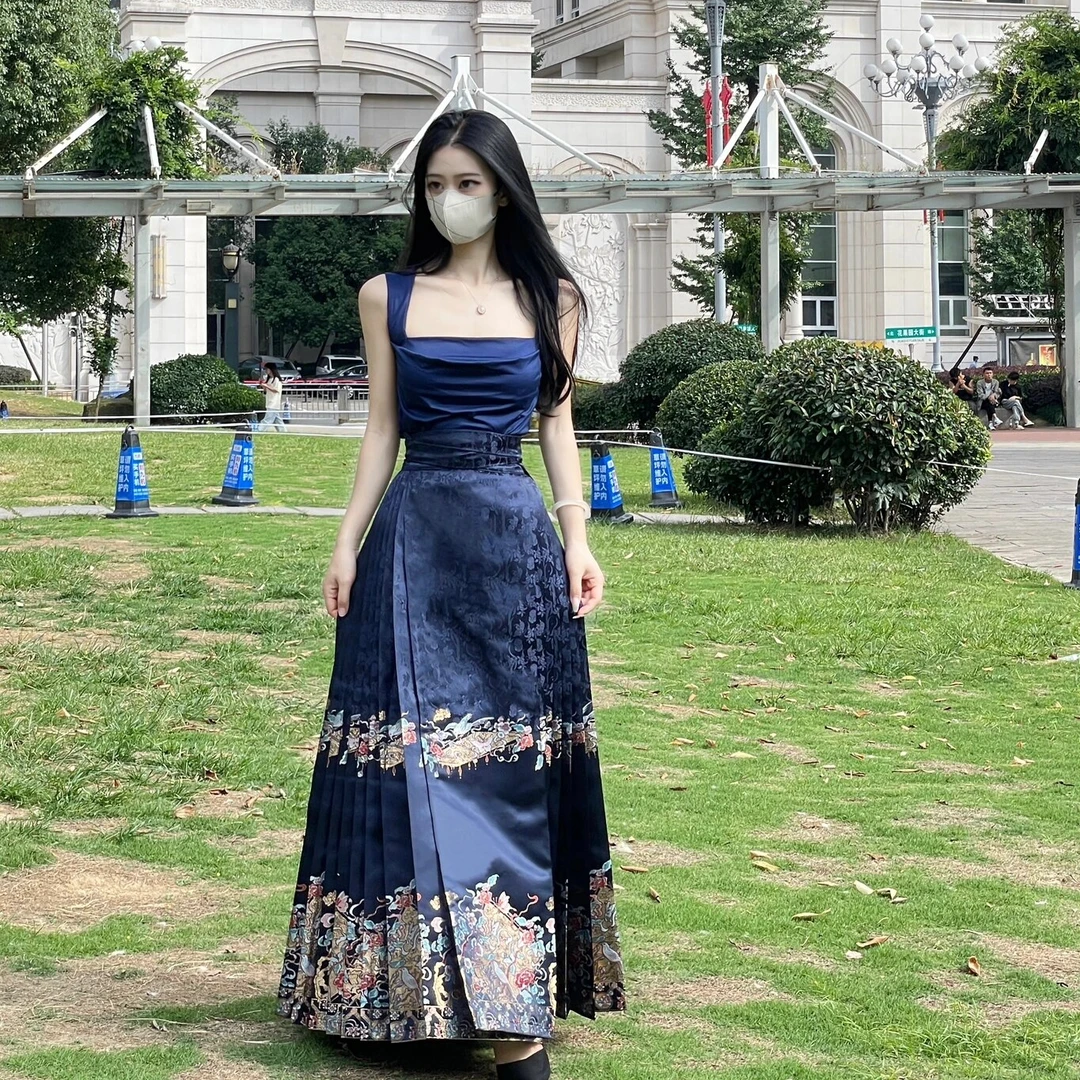 新中式2026春夏爆款织金马面裙汉服上衣高级感国风显瘦高档两件套