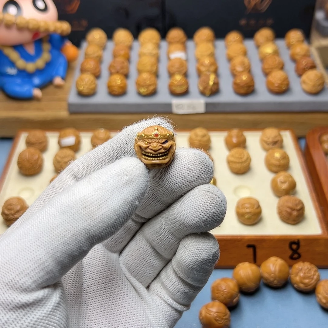 【闪购商品】猴头核桃把件ą*ę僧黄