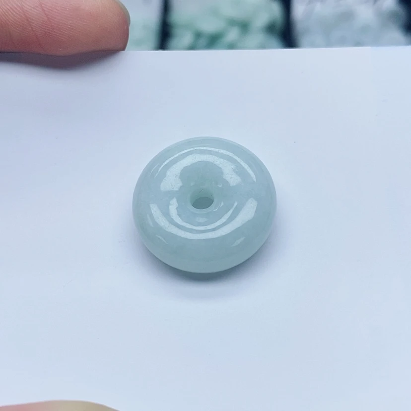 【闪购商品】翡翠颈饰未镶嵌又*