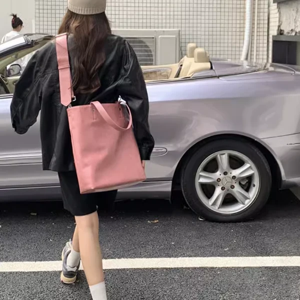 【饭饭】包包2024新款粉色单肩斜跨包韩国小众设计大容量托特包6532