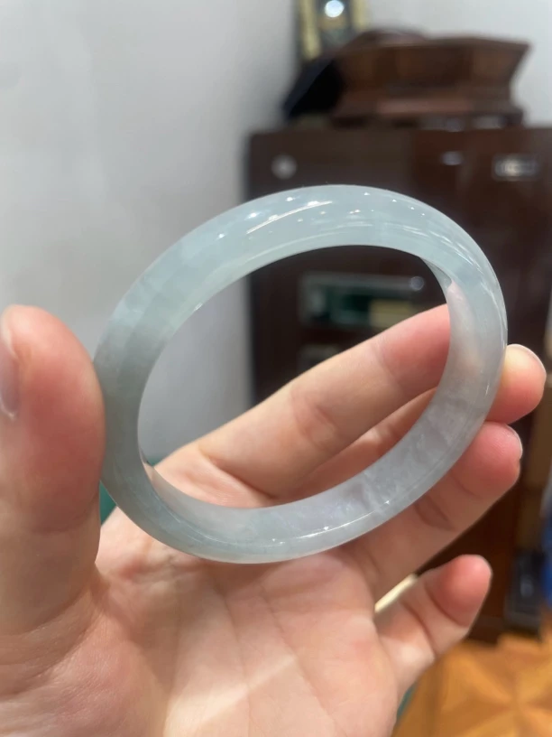 缅甸翡翠a货贵妃55.5mm翡翠手镯