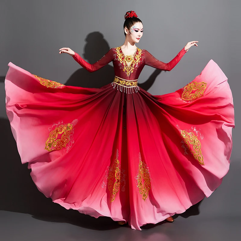 新疆演出服女2024飘逸少数民族艺考演出跳舞衣服