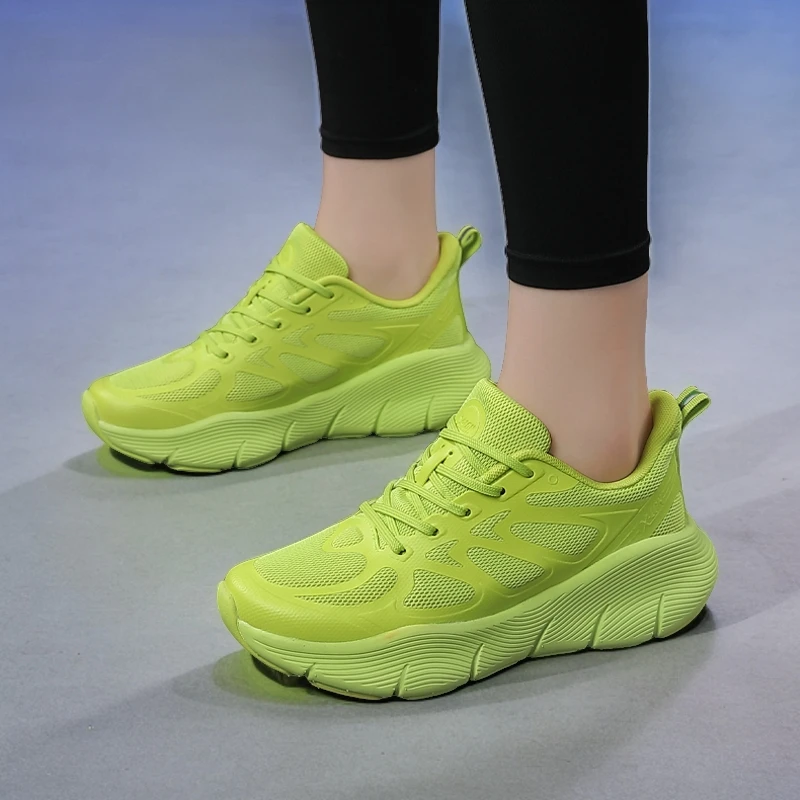 户外旅游鞋缓震跑鞋夏季透气网面运动鞋体育生专用鞋男女曳步舞鞋