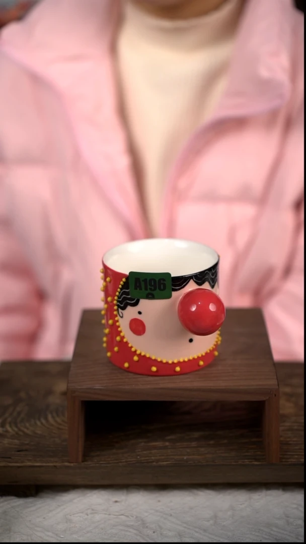 【闪购商品】陶瓷杯圆鼻子刺刺杯微瑕196