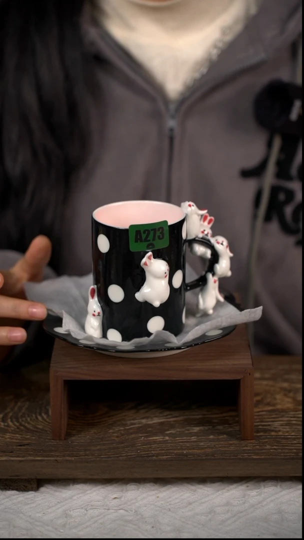 【闪购商品】陶瓷杯兔子杯碟273