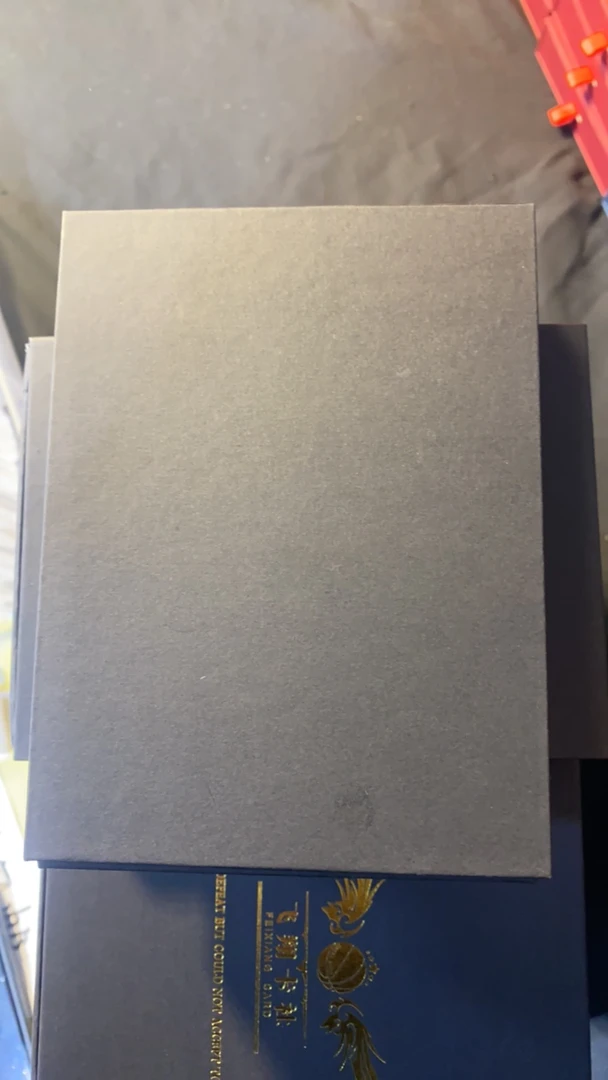 篮球球星卡黑盒保高签球星卡