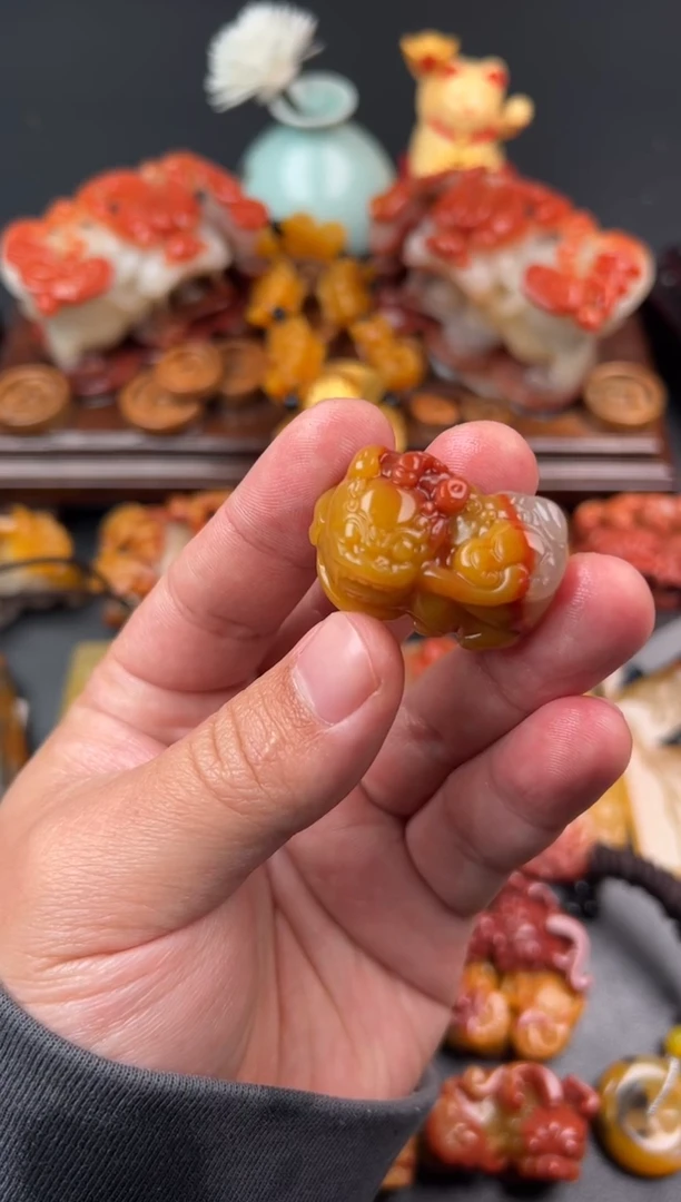 【闪购商品】石英质玉(黄龙玉)颈饰未镶嵌貔貅