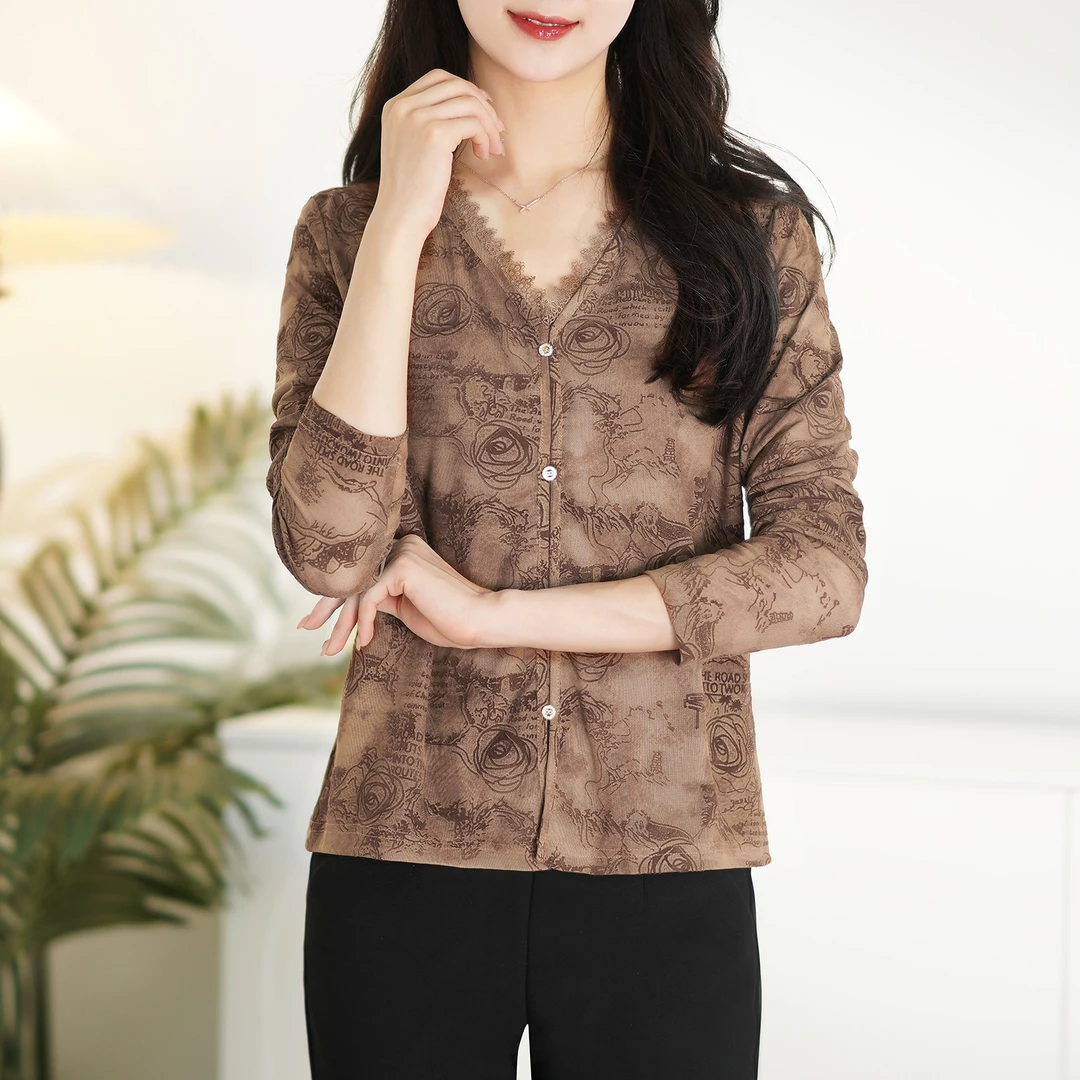 【秋冬新款】法式复古玫瑰暗花v领百搭时尚长袖小衫BQ4484  衣长56