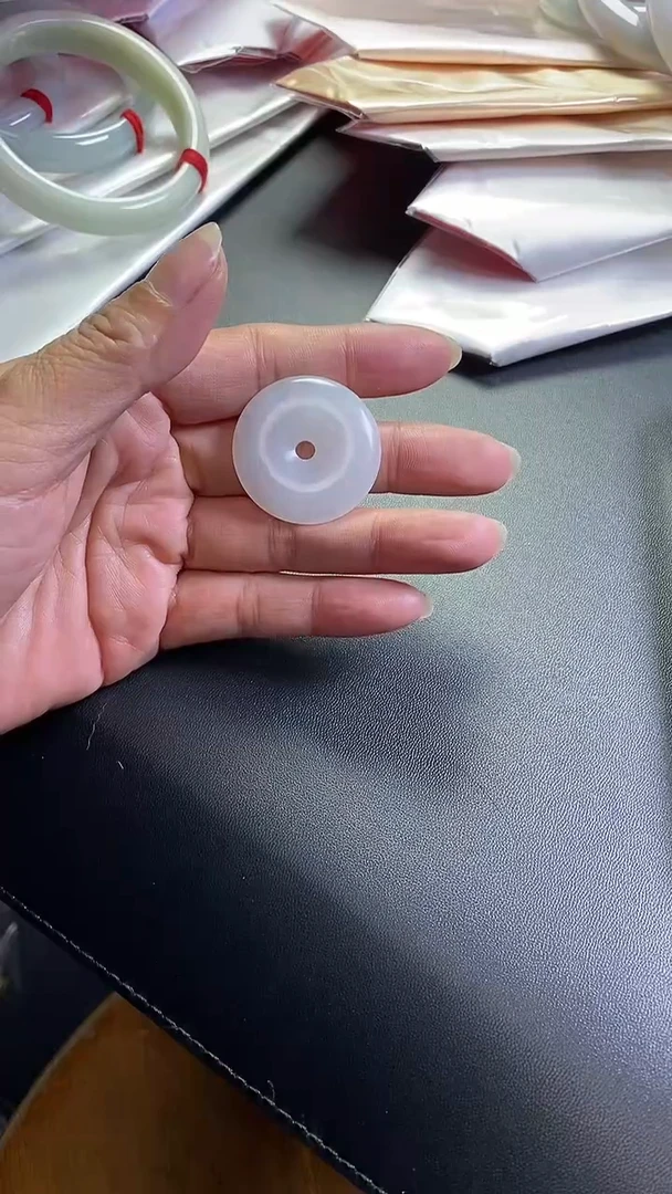 【闪购商品】翡翠白冰平安扣未镶嵌发一件