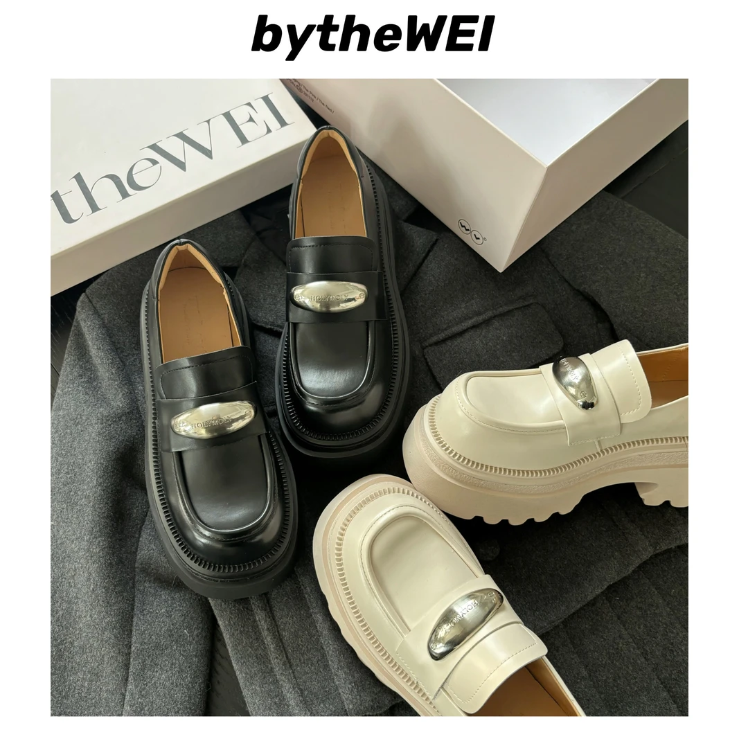 bytheWEI【银色大豌豆】小圆饼百搭真皮厚底乐福鞋女小皮鞋20-161