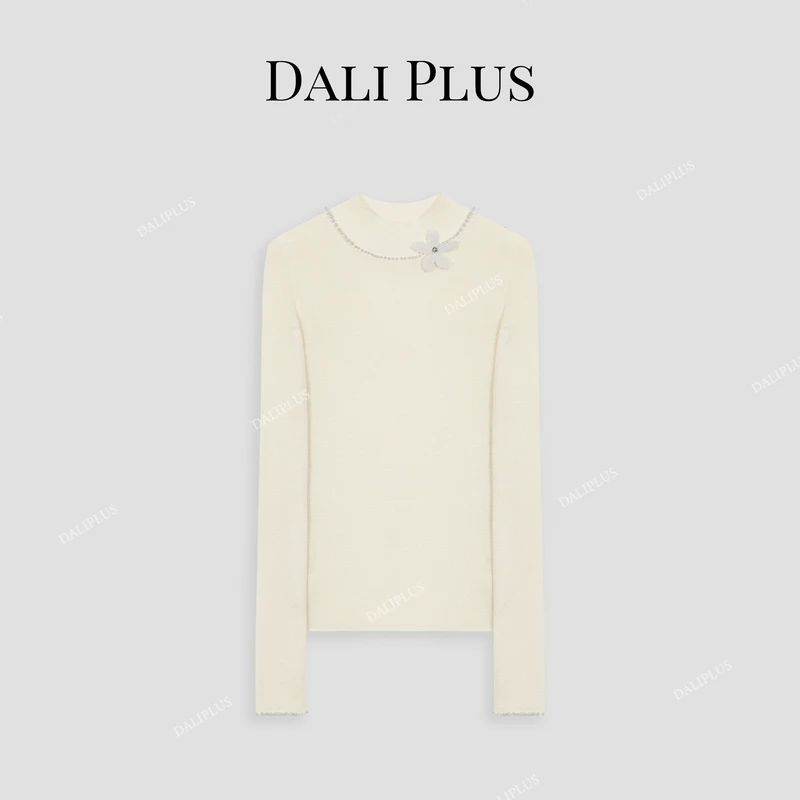 DALI PLUS浪漫温婉气质立体手工钉珠花巨软糯针织上衣-D4CH0293