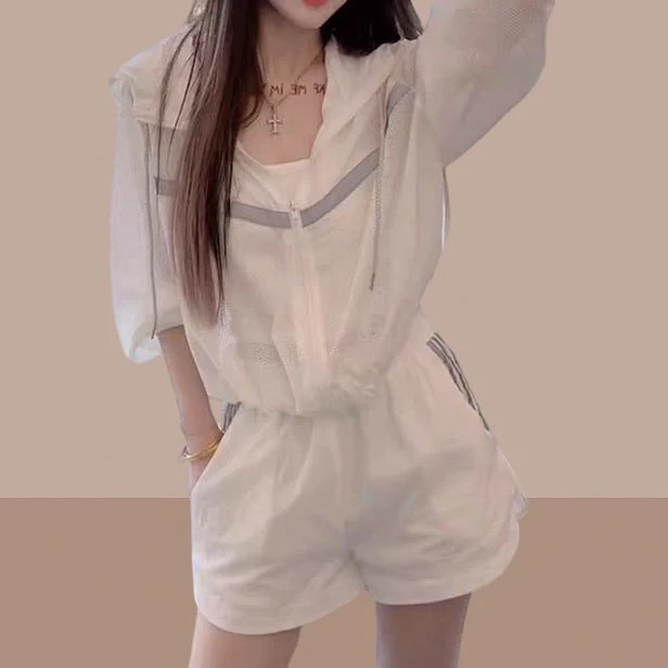 2025时尚爆款减龄百搭气质套装女夏季新款港味减龄短外套短裤穿搭