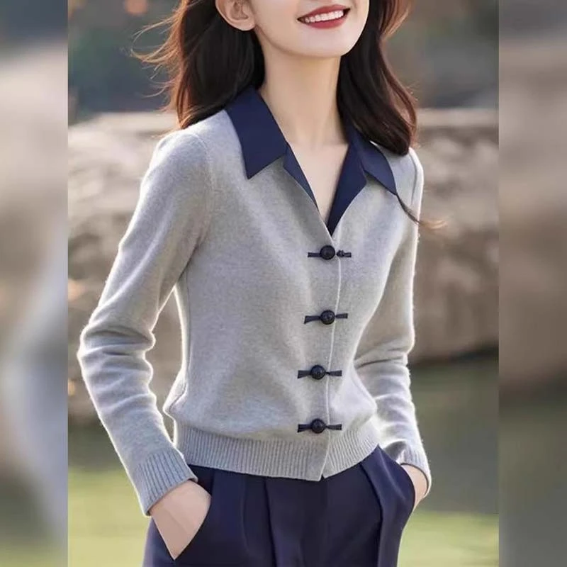 新中式盘扣针织毛衣开衫女装秋款爆款2025新款宽松洋气针织衫上衣