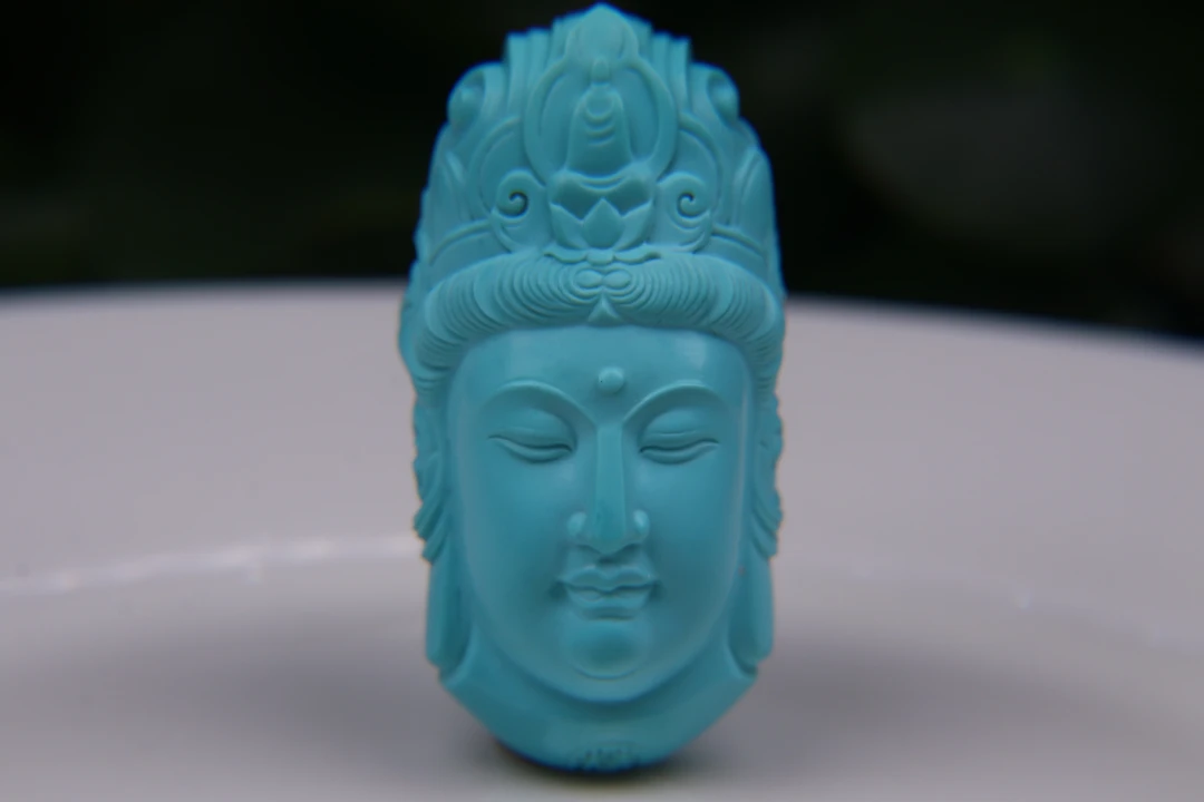 精品观音相 精选丫角山果冻料，精工立体圆雕作品，料质超细腻