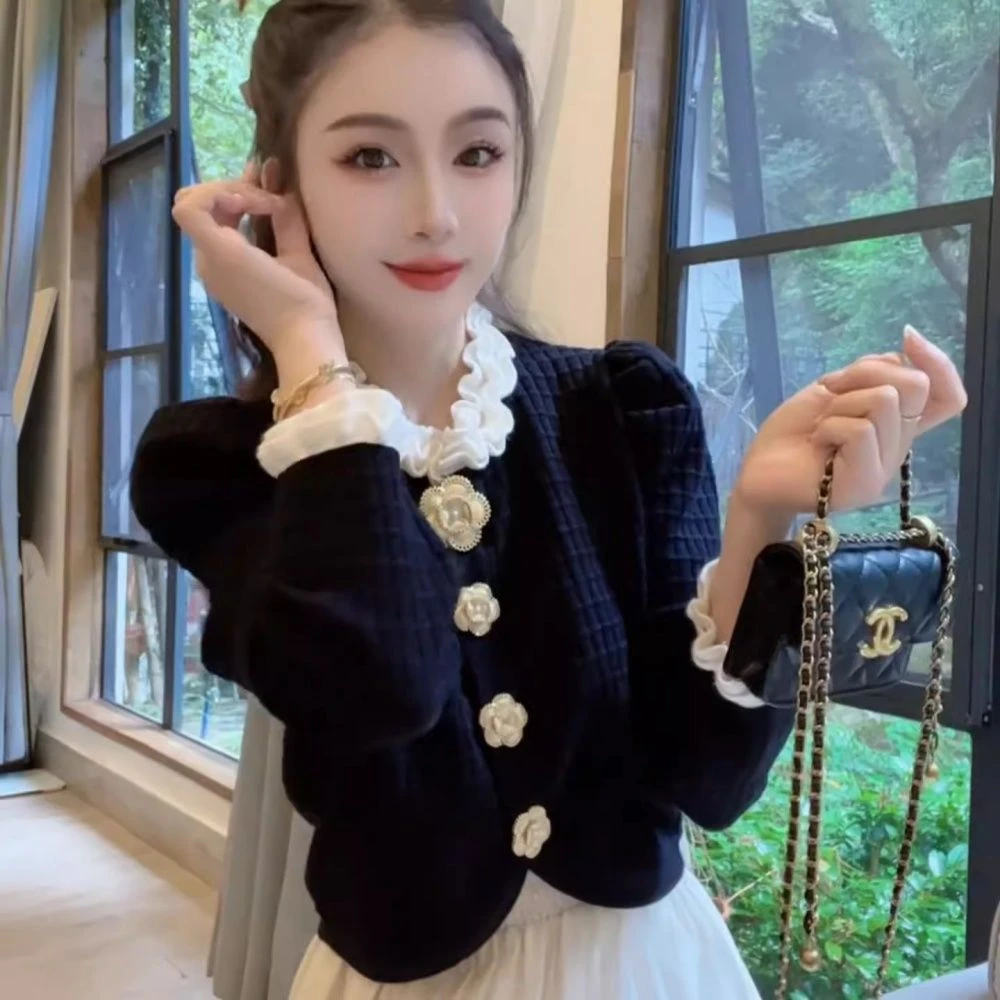 法式慵懒风时尚甜美花朵单排扣长袖毛衣女2025秋季新款小香风上衣