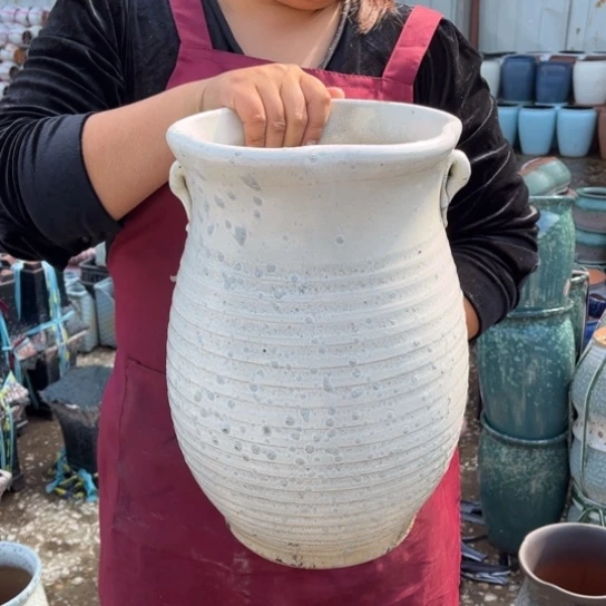 红陶20CM以下口22高33