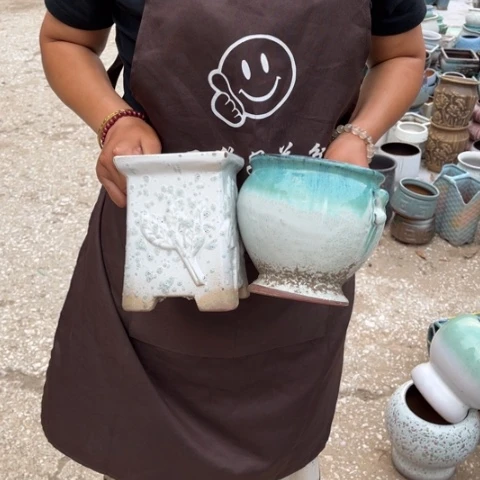 红陶20CM以下口10高16瑕疵