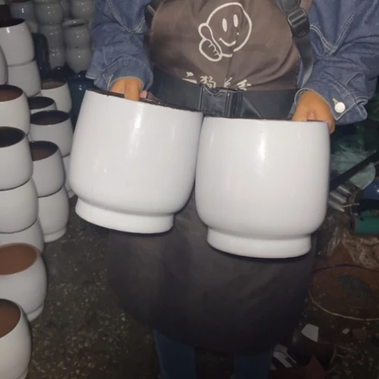 红陶20CM以下口19高21瑕疵