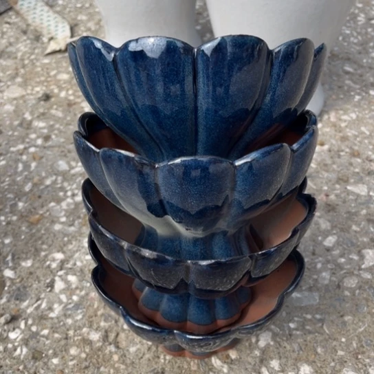 红陶20CM以下口15高10瑕疵