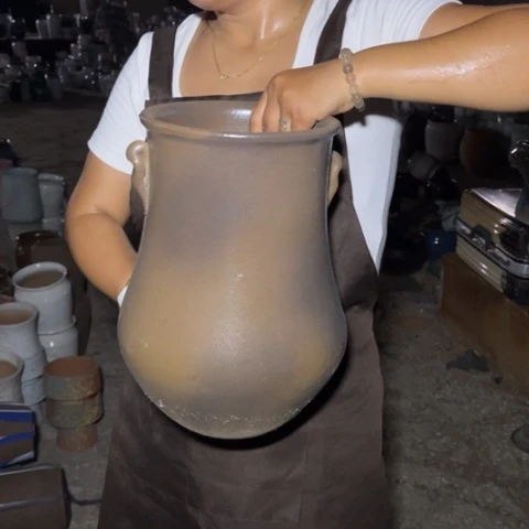 红陶20CM以下口18高32