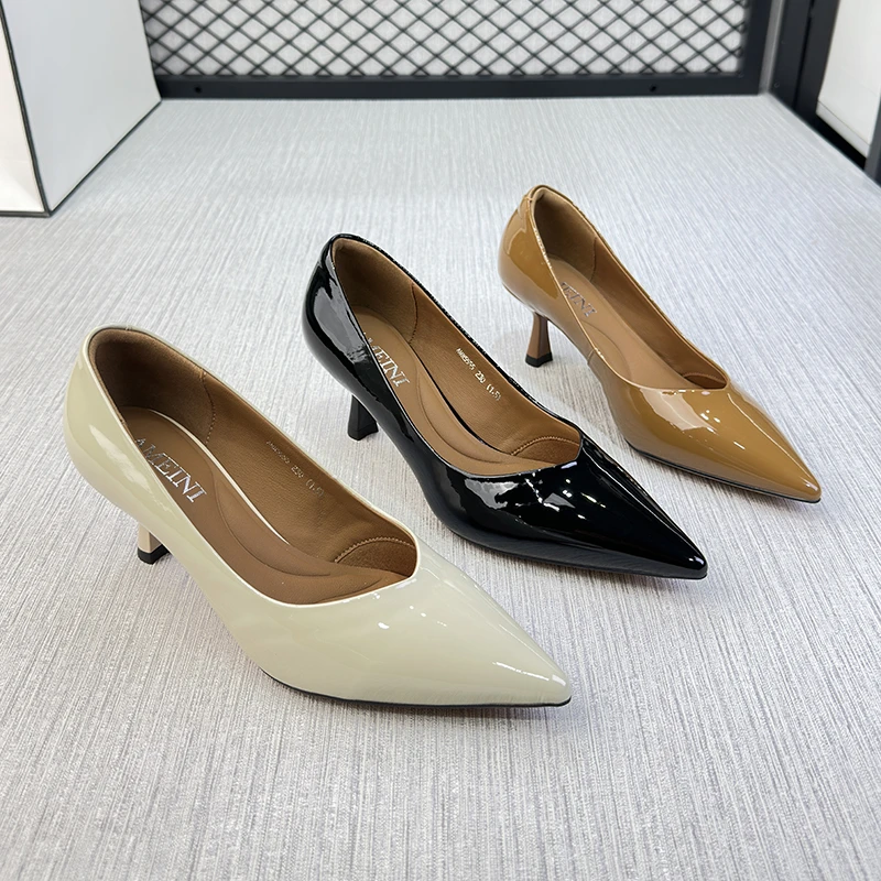阿美妮女鞋2024年秋季漆皮细跟尖头气质风高跟鞋软底时装单鞋5555