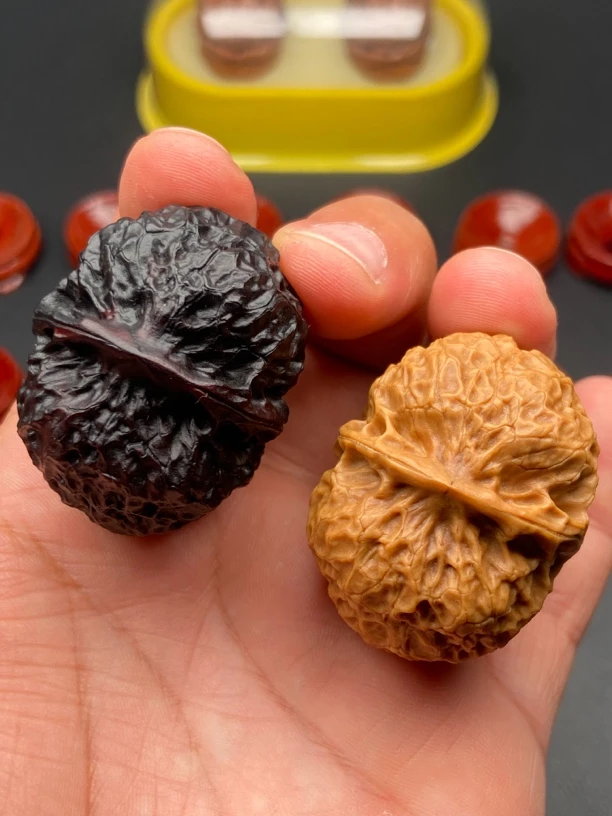 云南铁核桃 阴阳龙鳞纹绣球 41-42尺 同款精品随机一对