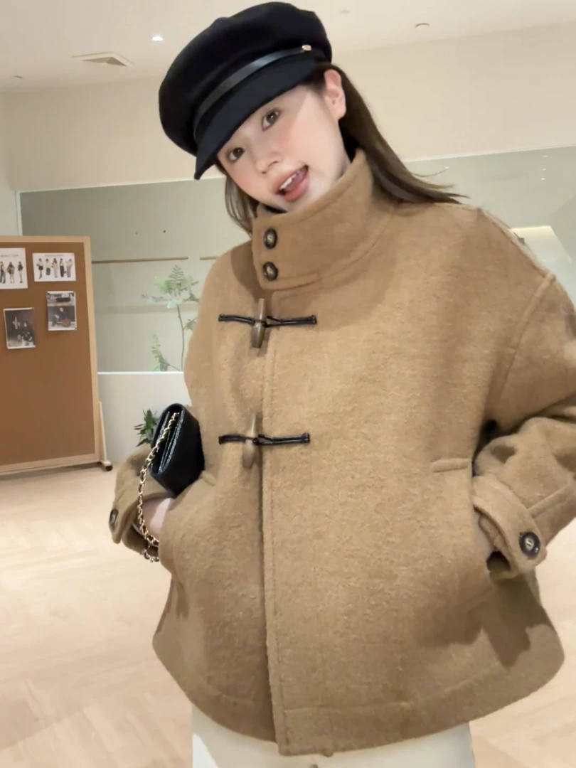 【花花】金敏喜大衣~新款秋冬立领牛角扣短款廓形夹棉外套
