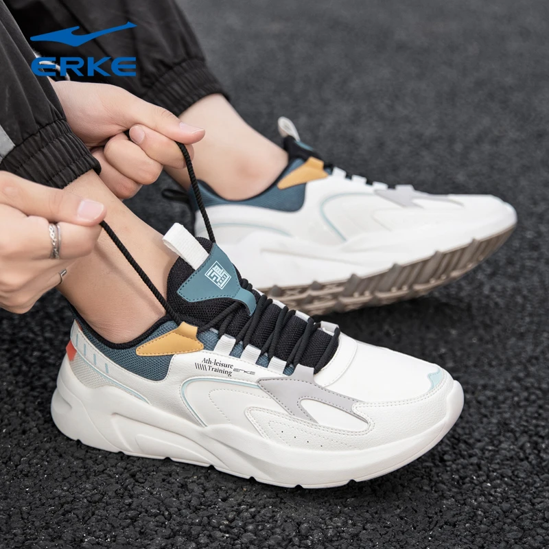 鸿星尔克男鞋皮面防水休闲鞋子冬季新款轻便跑步鞋红星男士运动鞋