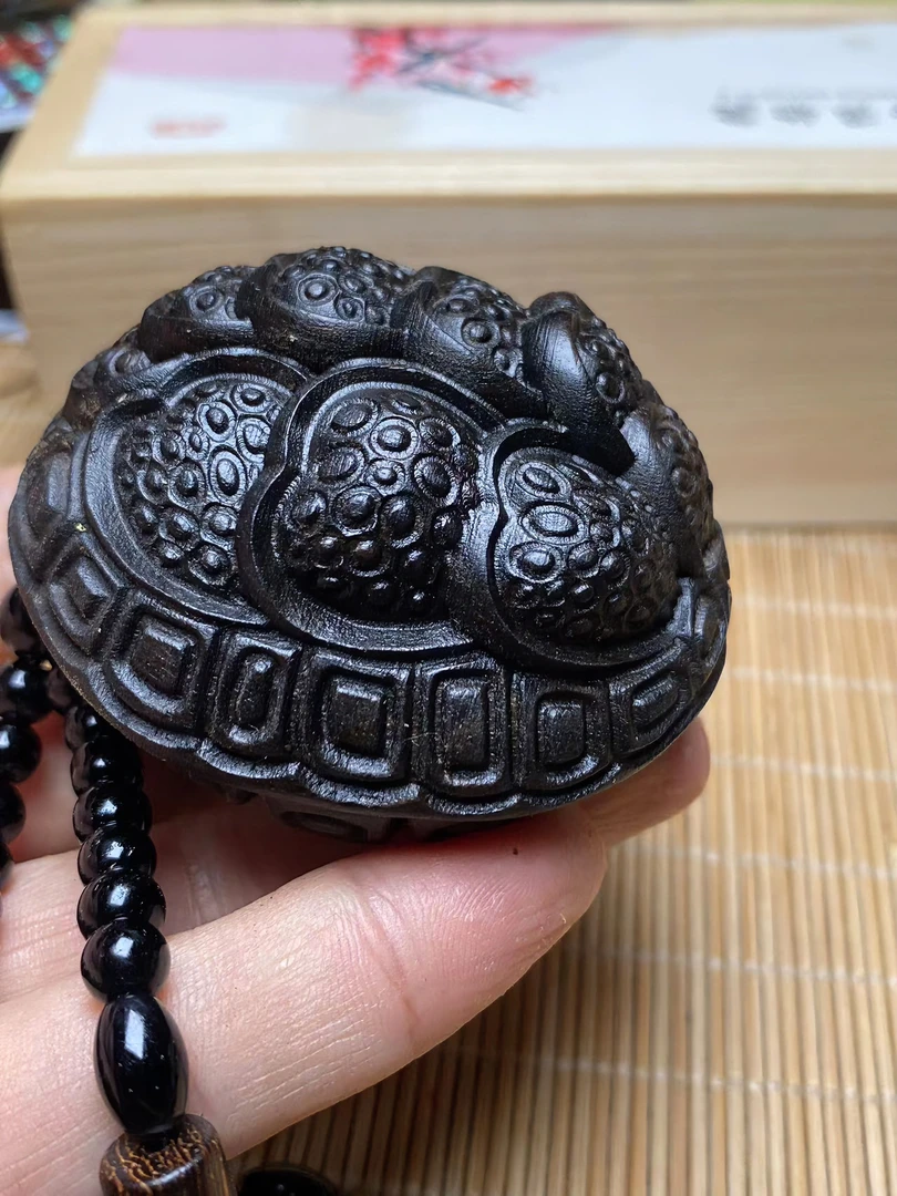 特大号达拉干木质富甲天下木雕龟壳龙龟手把件车挂手工雕刻香味